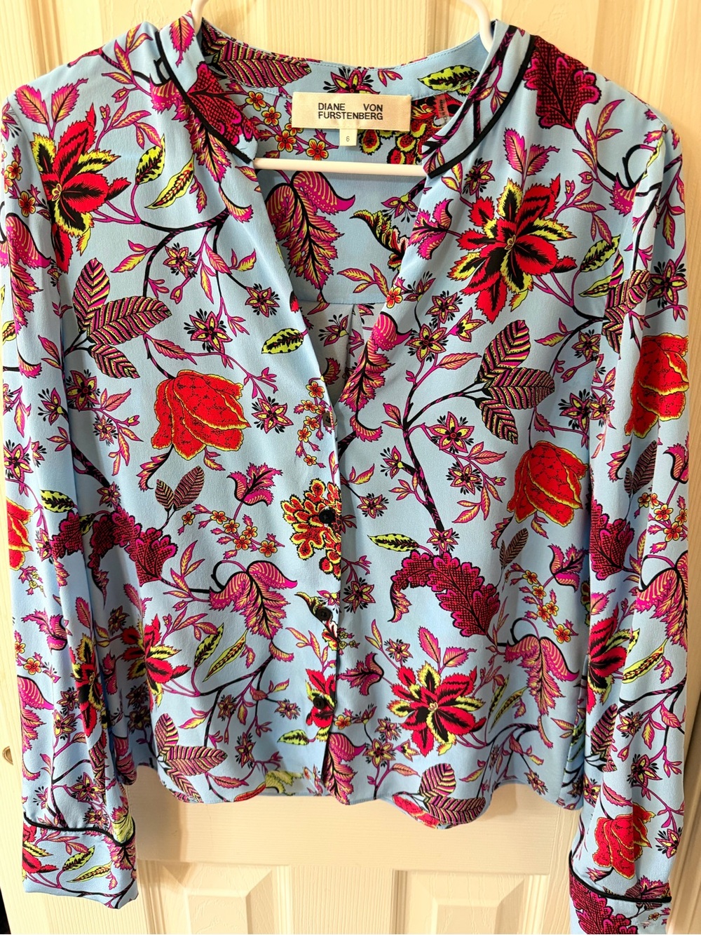 Diane Von Furstenberg Light Blue Floral Button-Front Blouse